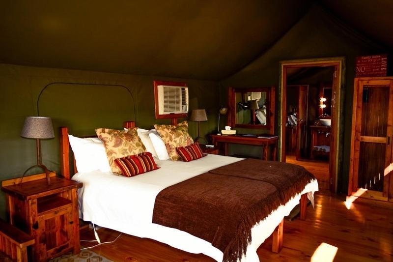 Buffelsdrift Game Lodge オーツホーン エクステリア 写真